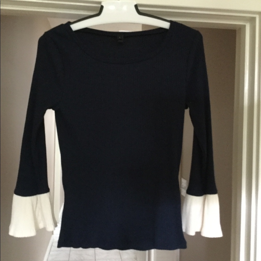 Fancy round neck tee with ruffle trim